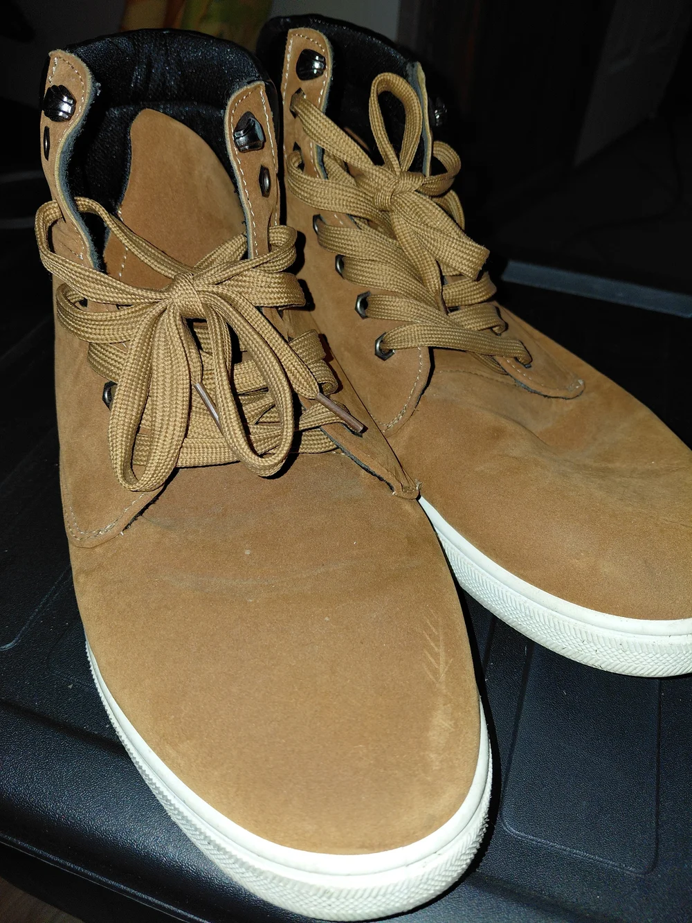 Men's Tan High-Top Suede Lace-Up Boots